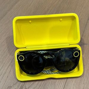 Snapchat Spectacles v1